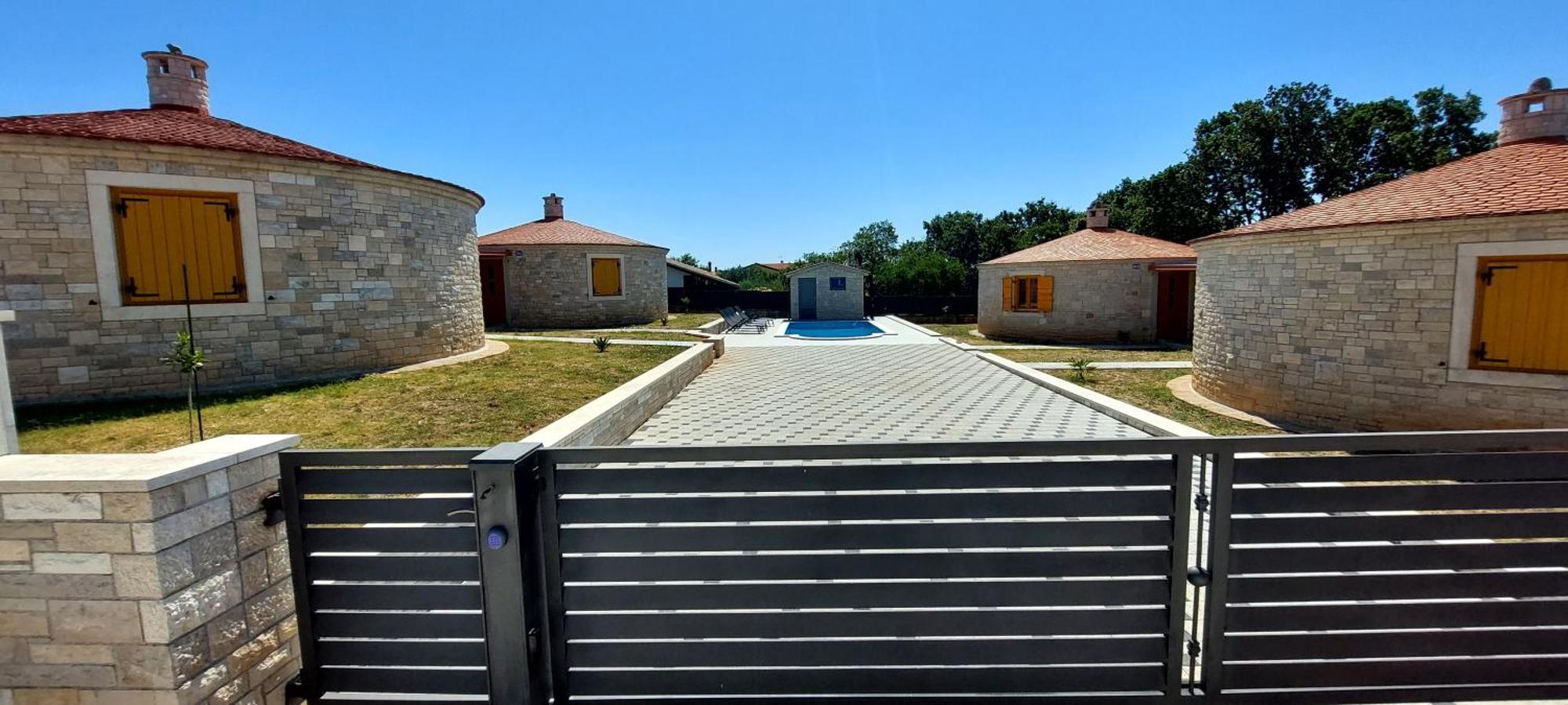 Apartmani Belavic - Kazuni Peruski Экстерьер фото