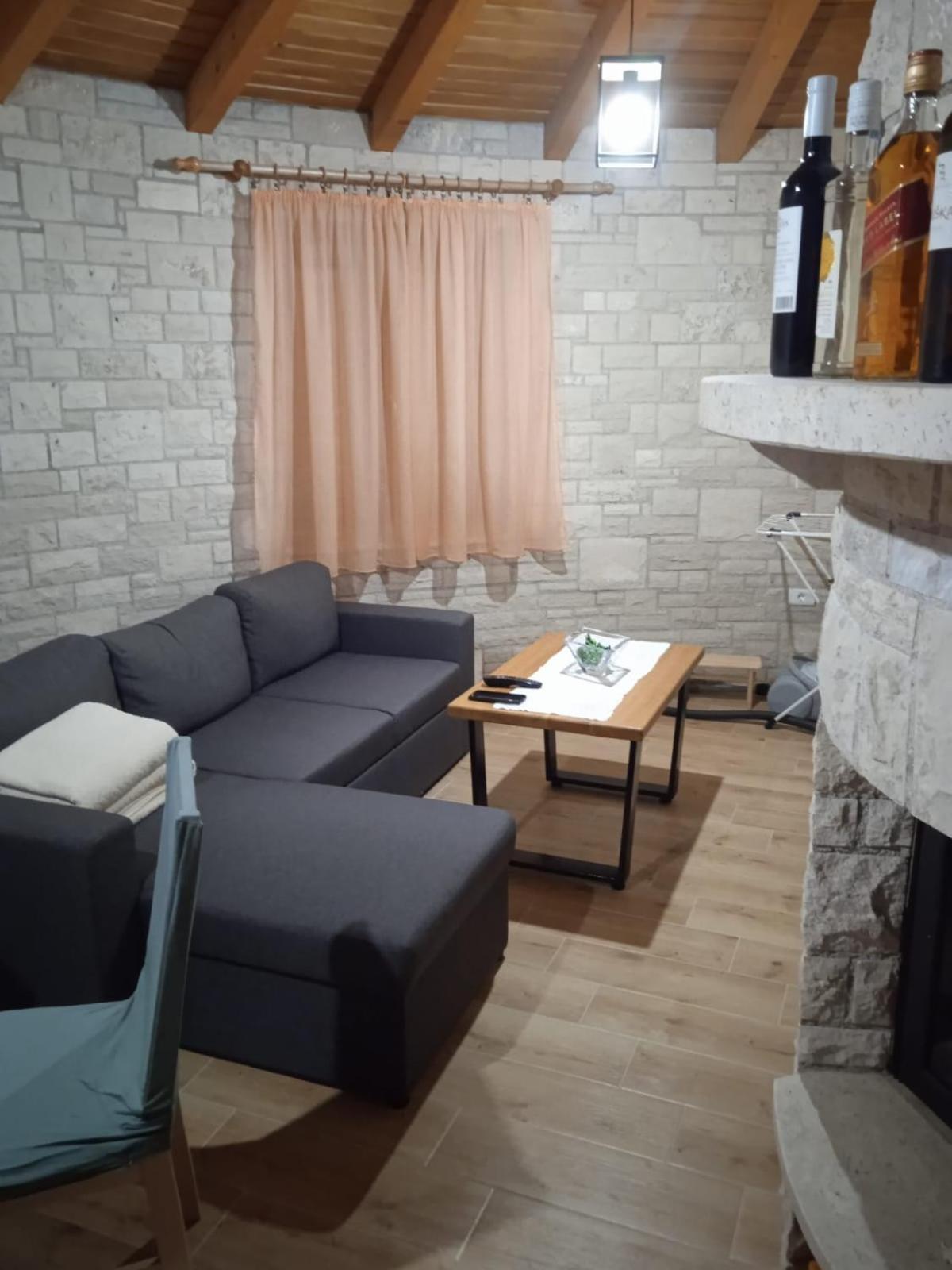 Apartmani Belavic - Kazuni Peruski Экстерьер фото